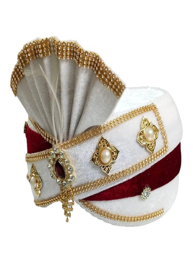 BHAWANI عمامة العريس التقليدية من بهاواني، باللونين الأبيض والماروني، مزينة بخرز ذهبي ولؤلؤ، عبوة من قطعة واحدة - Image 3